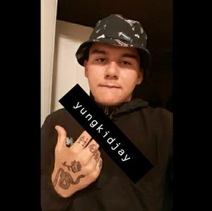 Meet your Posher, Jay